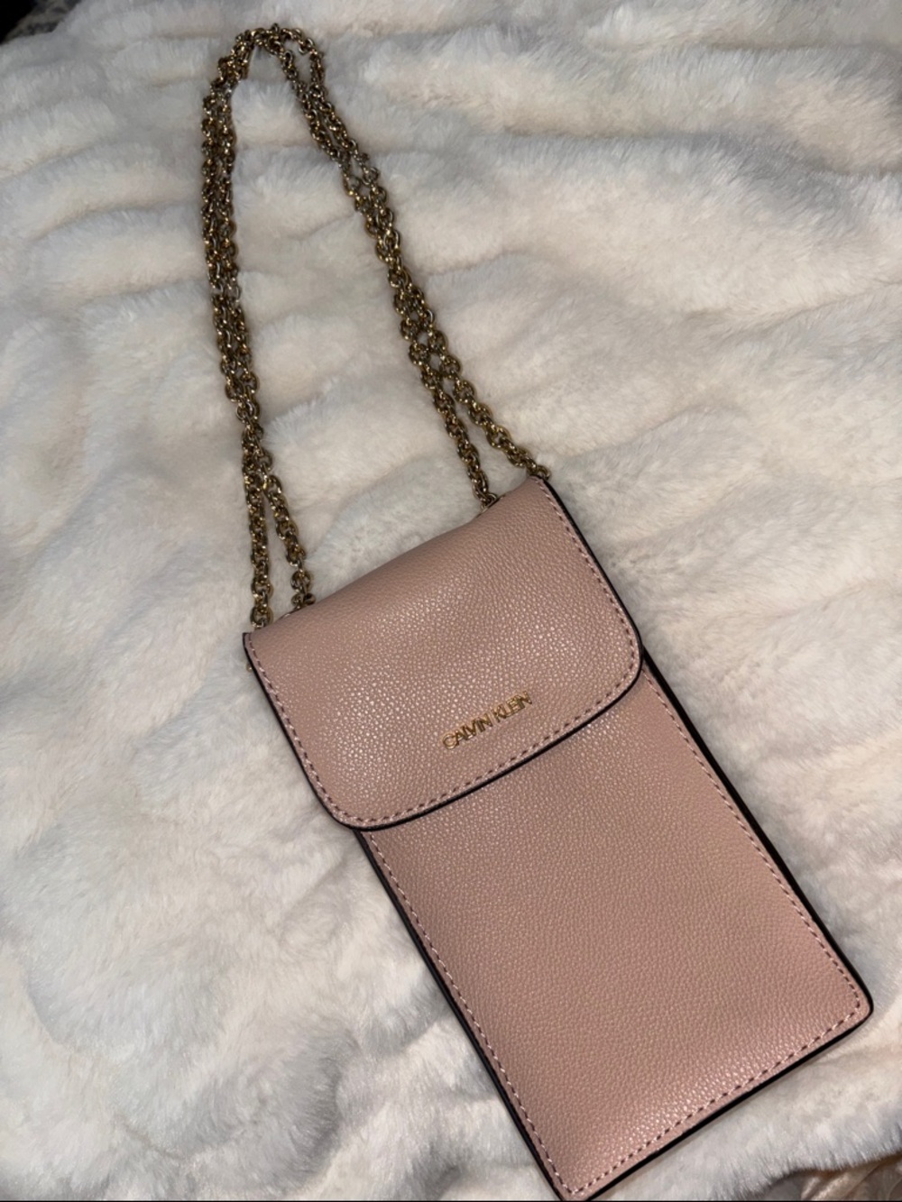 Calvin Klein Dusty Pink Pebbled Phone Crossbody with Gold Chain